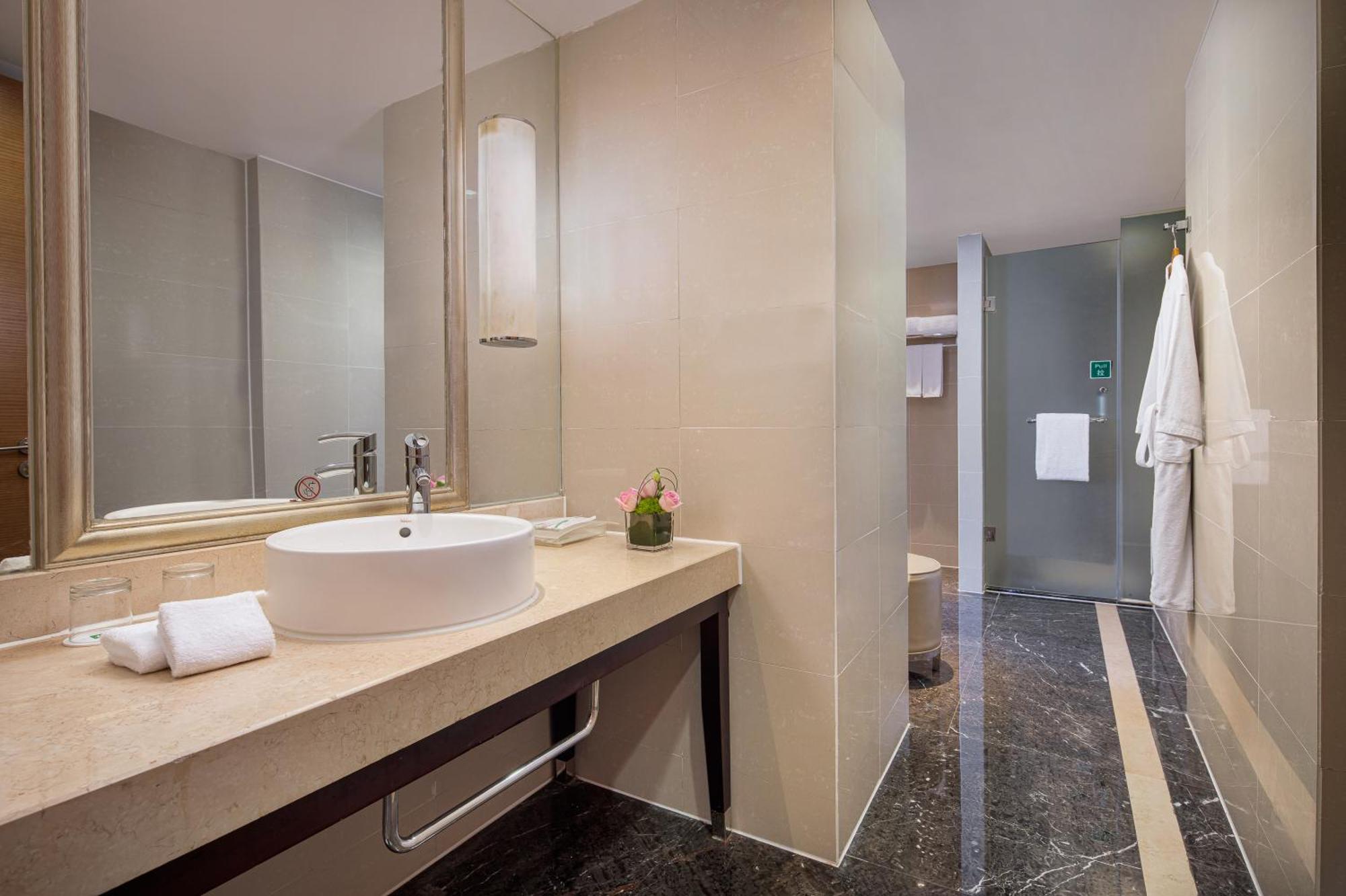 Holiday Inn Chengdu Century City-Easttower Dış mekan fotoğraf