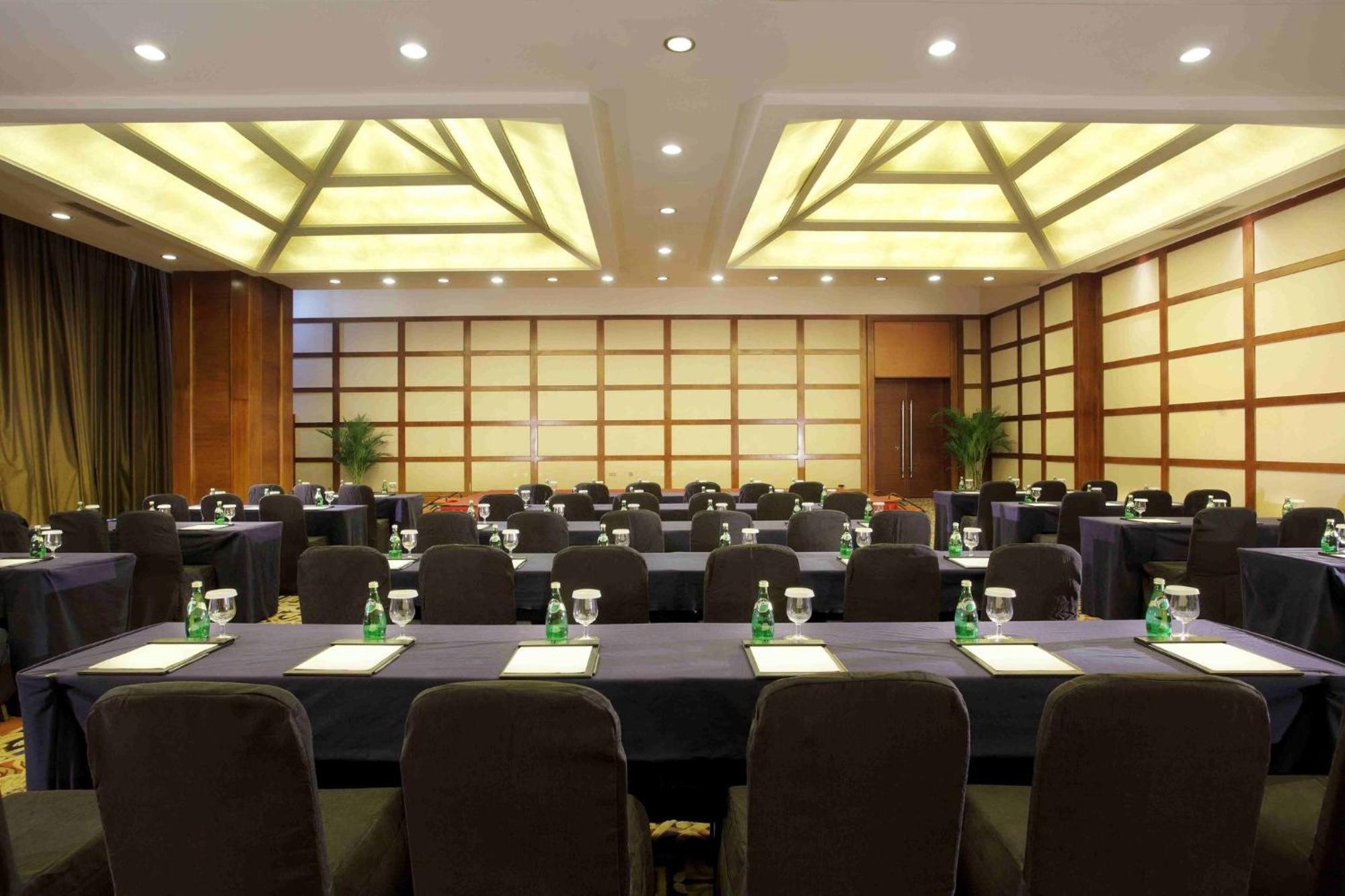 Holiday Inn Chengdu Century City-Easttower Dış mekan fotoğraf